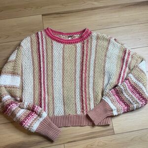 Small Women’s Free People Sweater. Pink, Tan. Worn only a few times. Very soft!